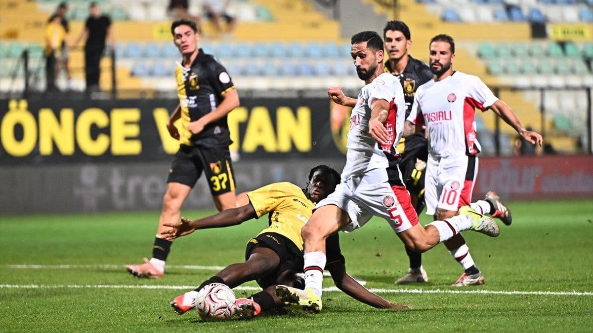 İstanbulspor ile Fatih Karagümrük puanları paylaştı