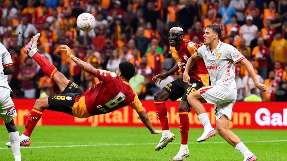 Galatasaray'dan Gabriel Sara: "Osimhen nereye gideceğimi biliyor"