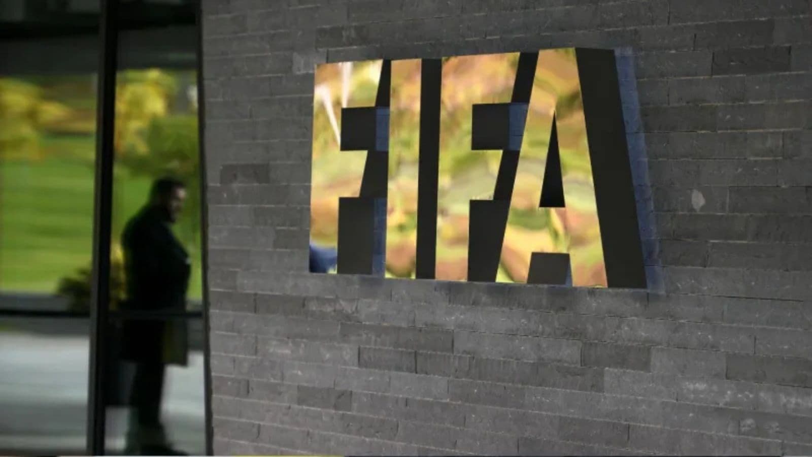 FIFA'dan, 4 Türk kulübüne transfer yasağı