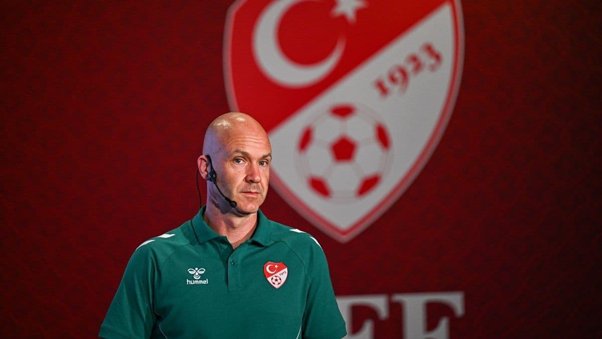 MHK duyurdu! Anthony Taylor, Elit Hakem Direktörü