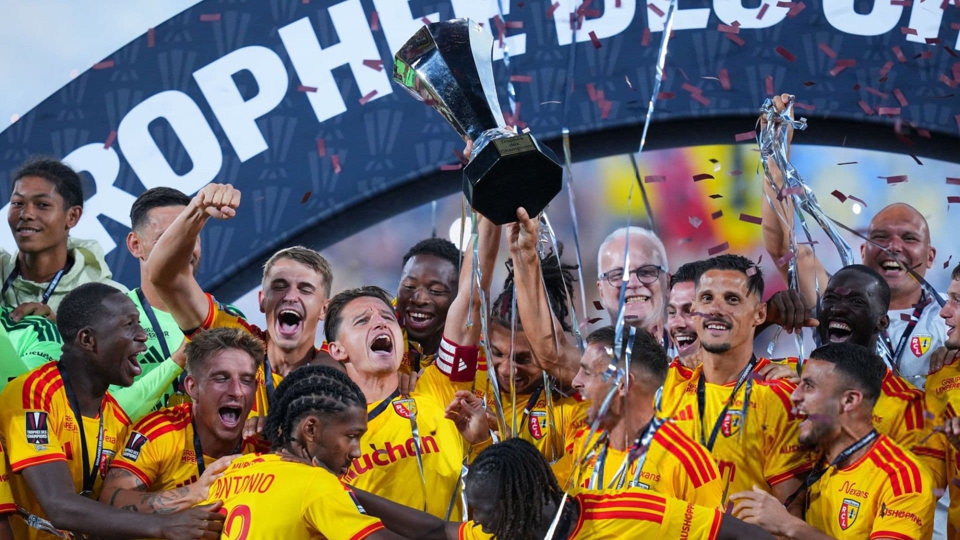 Fransa Süper Kupası, PSG'yi yenen Lens'in oldu!
