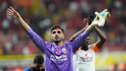 Galatasaray'da Günay Güvenç kaç hafta sahalardan uzak kalacak?