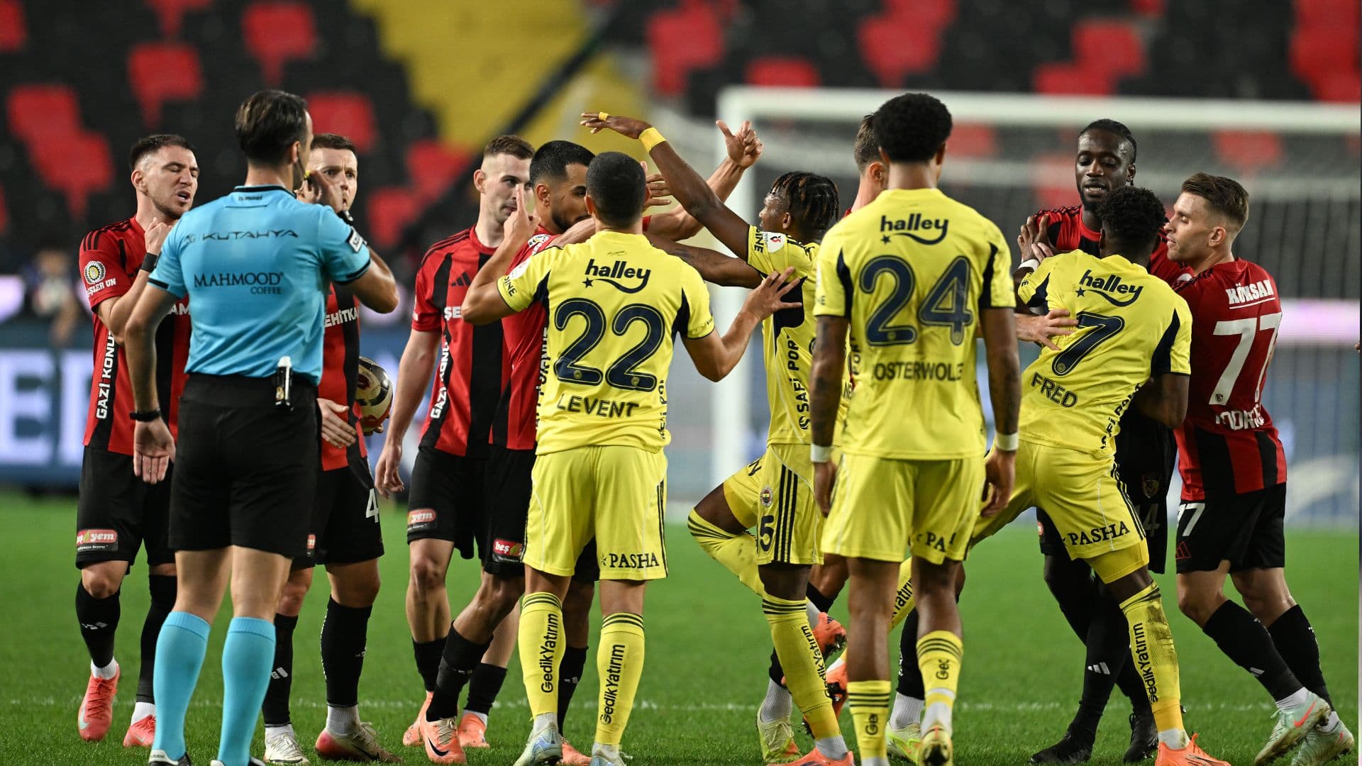 Gaziantep FK - Fenerbahçe maçı