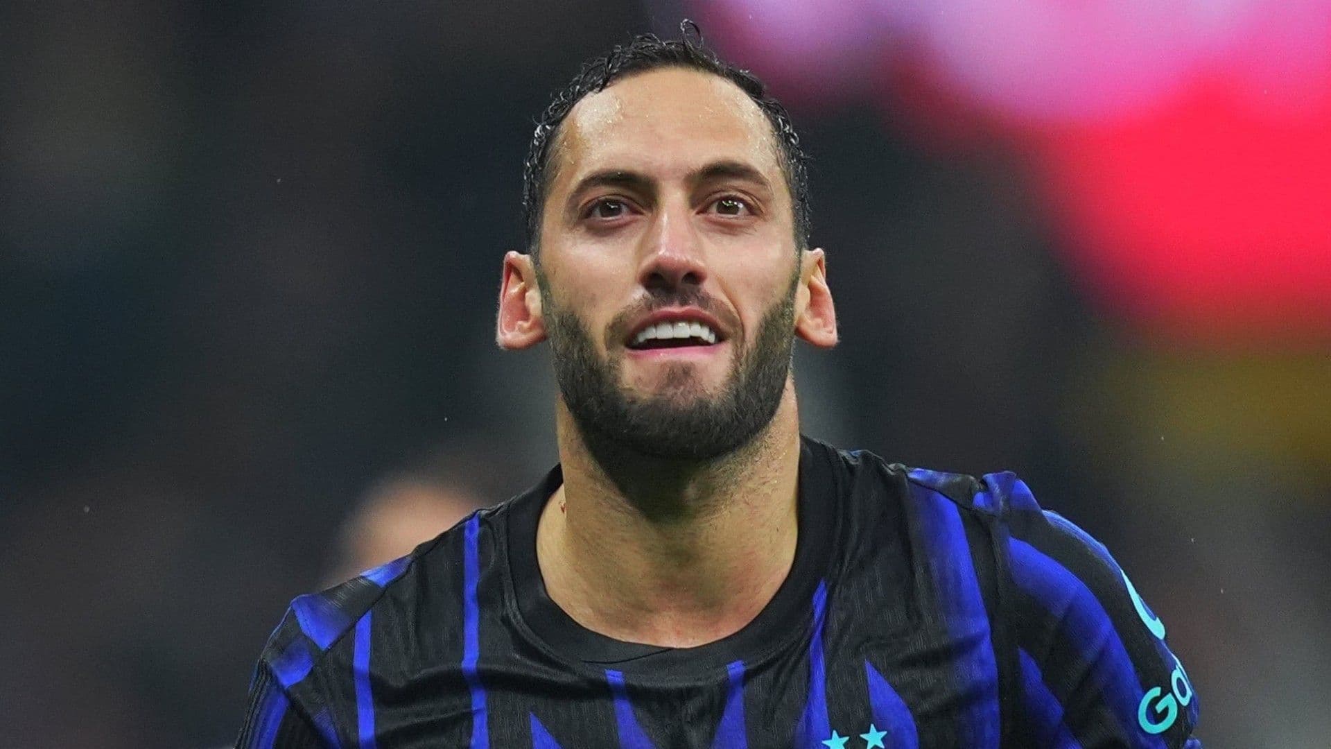 Hakan Çalhanoğlu sezona müthiş golle başladı!