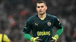 Fenerbahçe, ayrılığı açıkladı! Dominik Livakovic resmen Barcelona'da