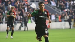 Amedspor, gündemine Karşıyaka'nın genç yıldızını aldı!