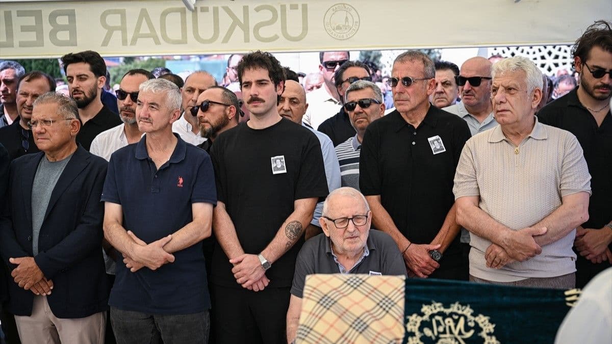 Abdullah Avcı'nın vefat eden annesi son yolculuğuna uğurlandı