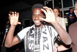 Ernest Poku'nun ardından Beşiktaş'tan bir transfer daha! Yıldız futbolcu yarın İstanbul'a gelecek