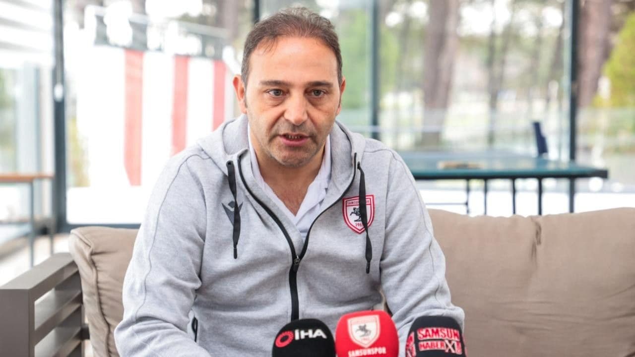 Fuat Çapa'dan transfer açıklaması: "Görüştüğümüz birkaç tane forvet var"