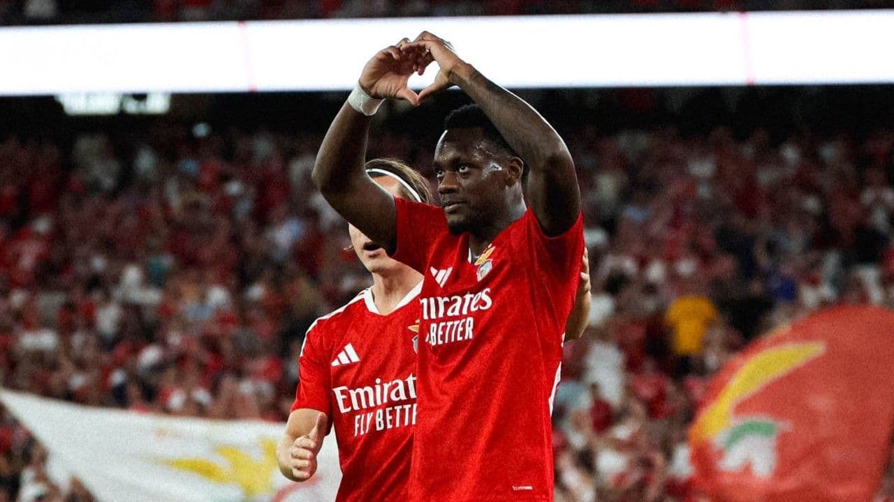 Benfica, Hearts'e gol oldu yağdı! Jhon Duran siftah yaptı