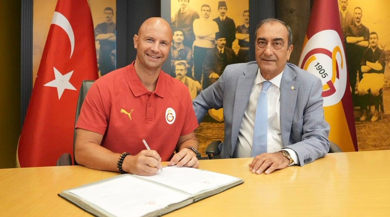Galatasaray Çağdaş Faktoring Kadın Basketbol Takımı'nda Frederic Dusart dönemi