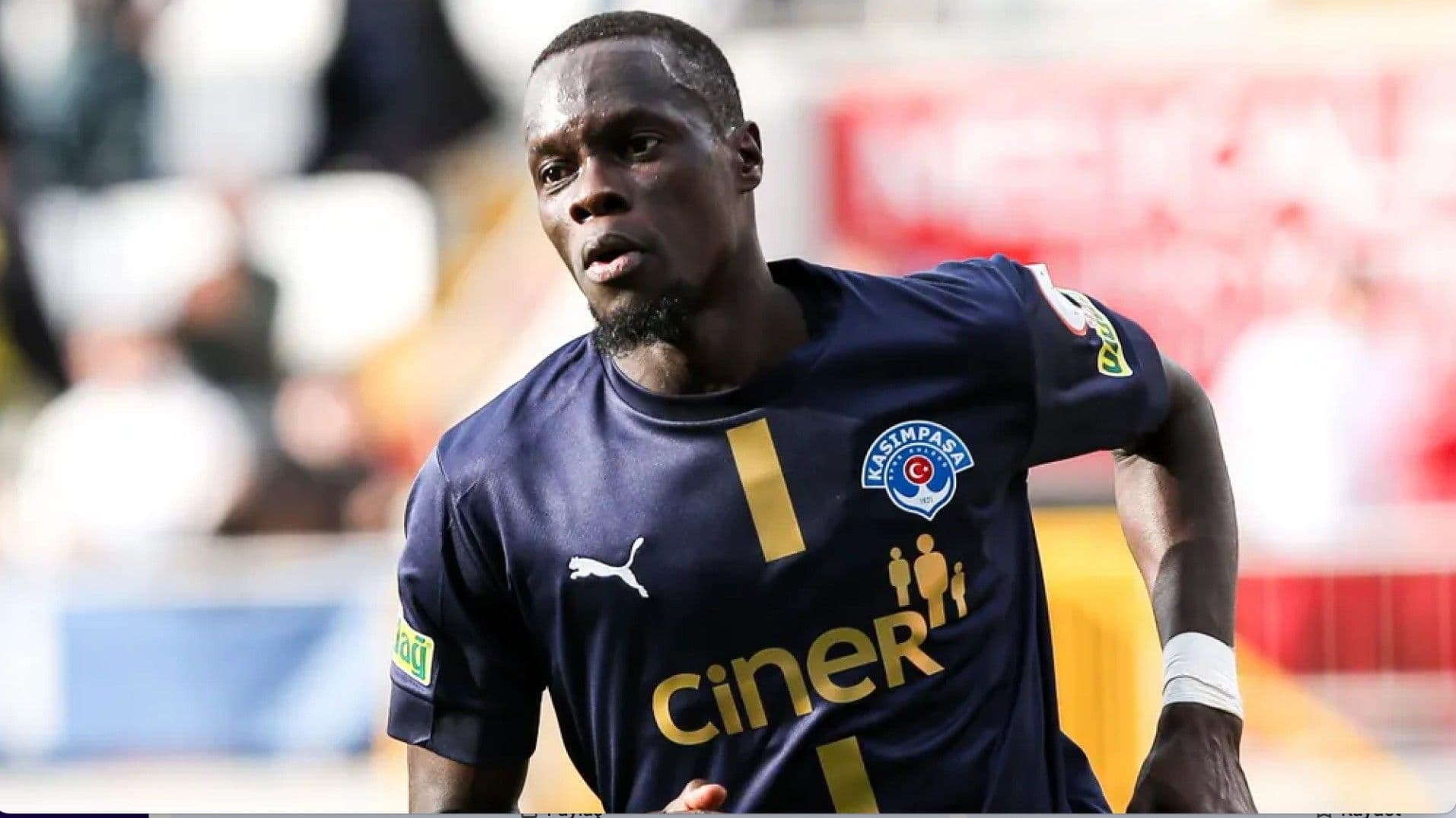 Mamadou Fall İstanbul’da kalıyor