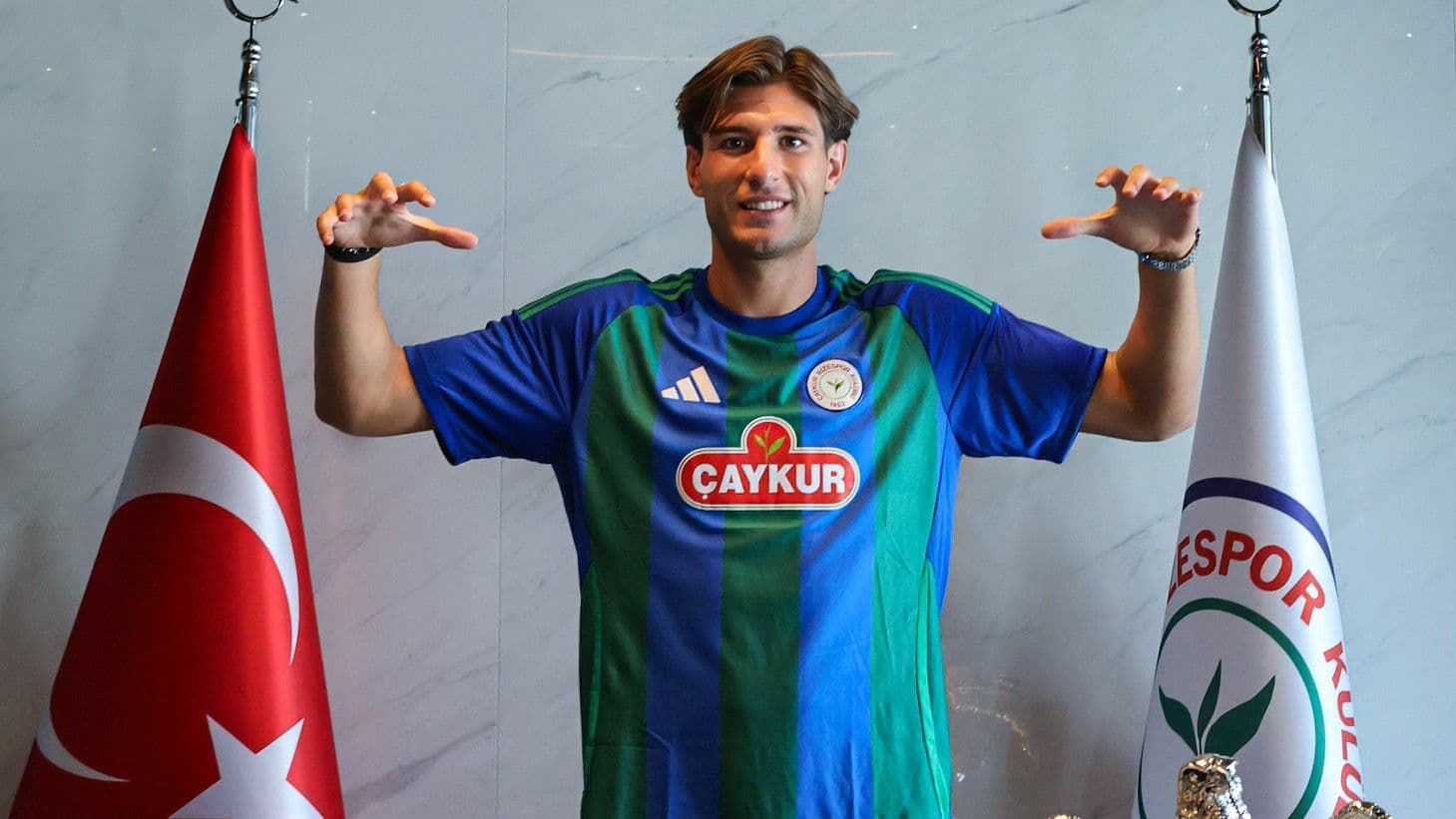 Çaykur Rizespor'a Cagliari'den İtalyan golcü!