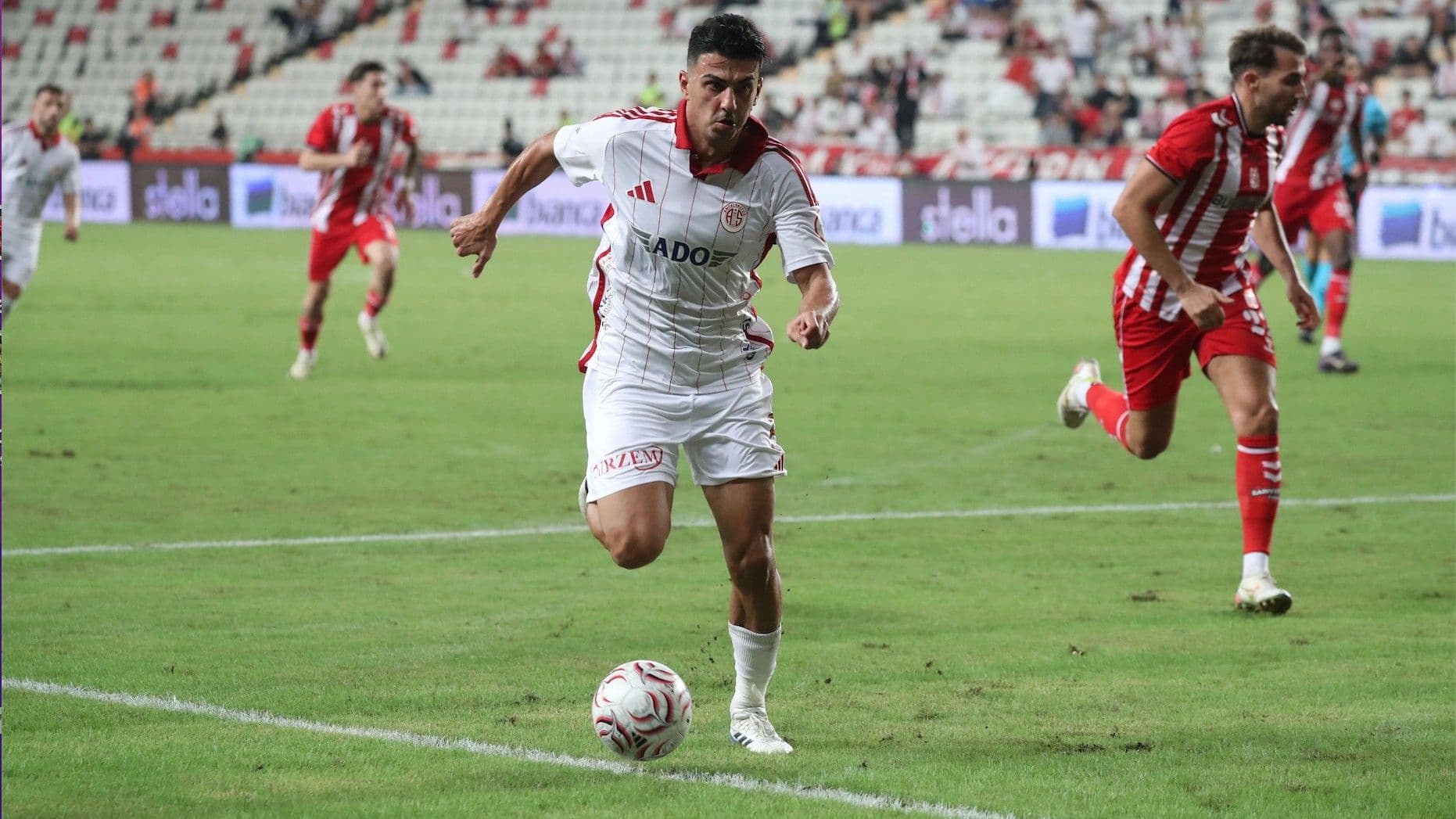 Antalyaspor ve Erokspor'da sıcak gelişme! Servet Çetin ve Osman Özköylü...