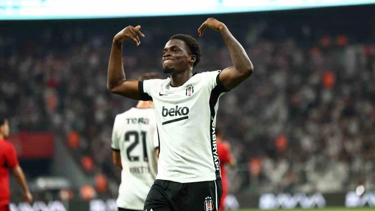 Poku Beşiktaş formasıyla siftahı Avrupa’da yaptı…
