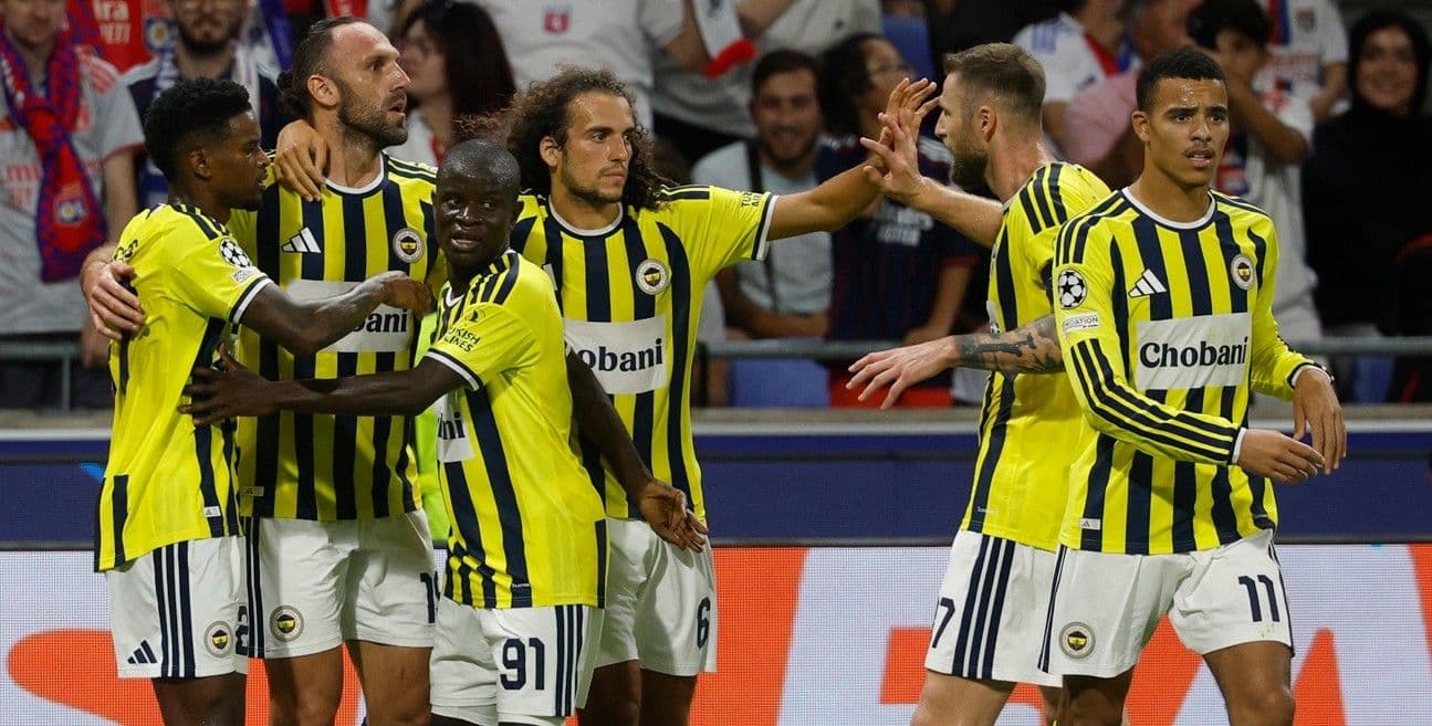 Fenerbahçe - Roma Şampiyonlar Ligi maçı neden Perşembe günü oynanacak?