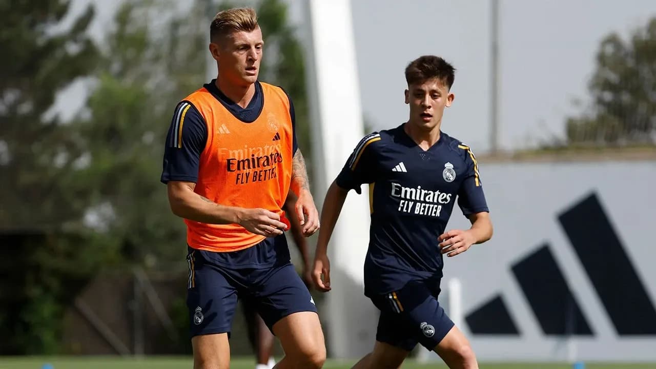 Toni Kroos / Arda Guler
