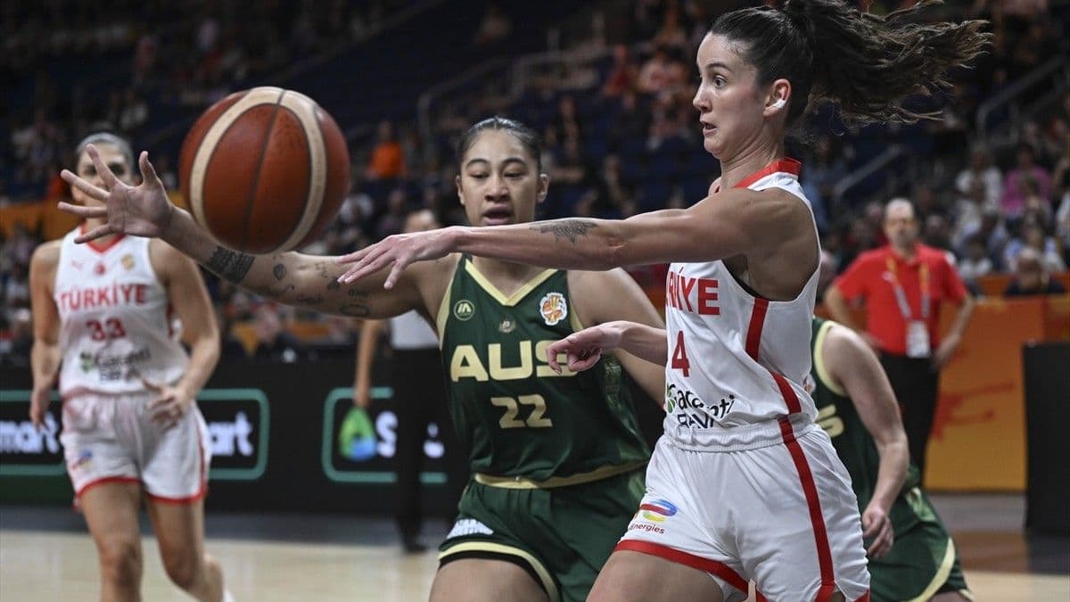 A Milli Kadın Basketbol Takımı Avustralya'ya 87-71 mağlup oldu