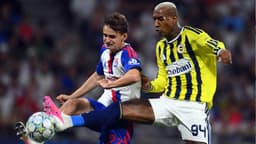 Fenerbahçe'de Talisca ile yollar ayrıldı