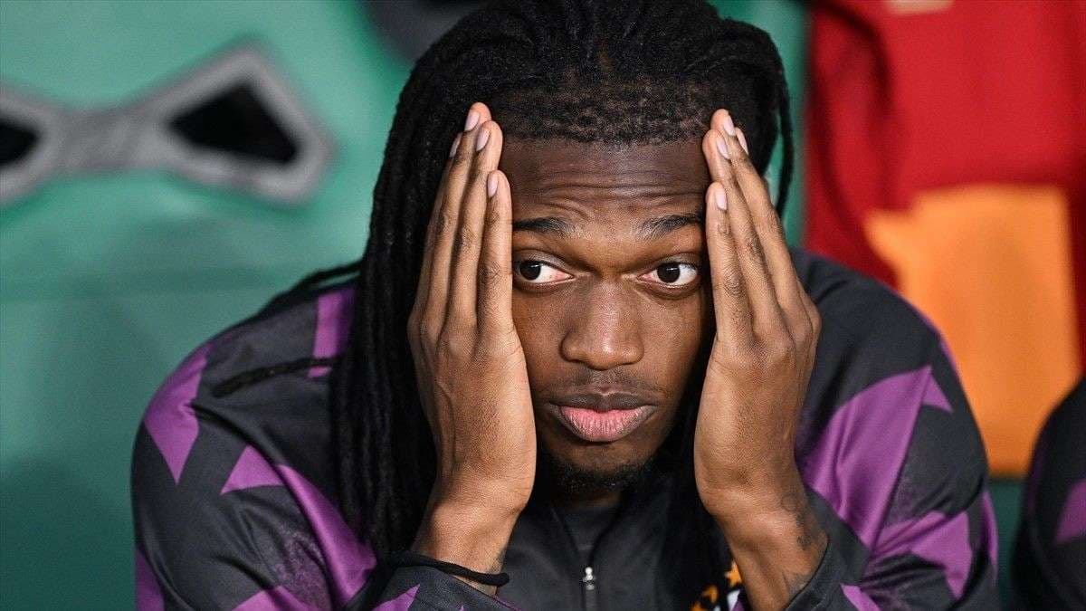 Sporting CP taraftarı Rafael Leao'ya neden tepki gösterdi?