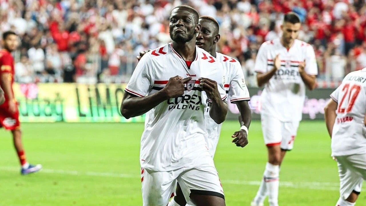 Olimpiakos, gündemine Mouandilmadji'yi aldı!