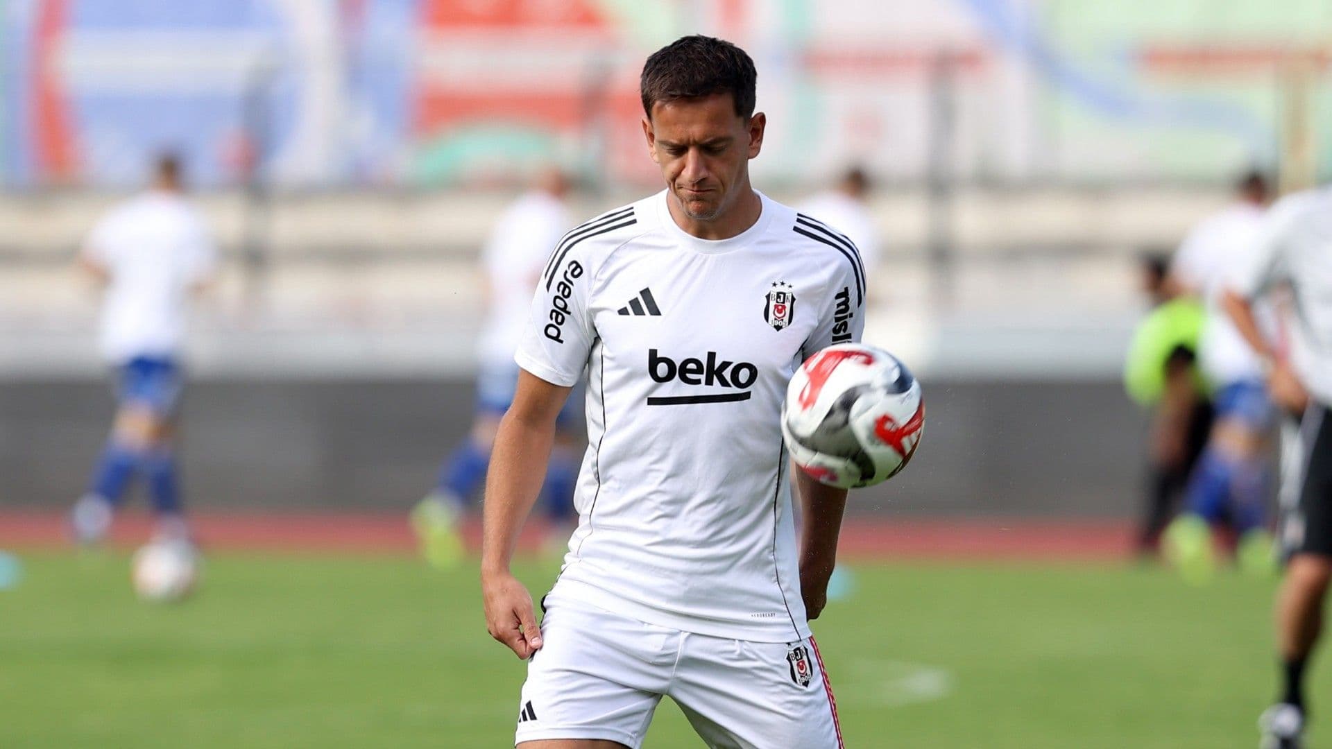Beşiktaş'tan ayrılan Amir Hadziahmetovic'in yeni takımı belli oldu