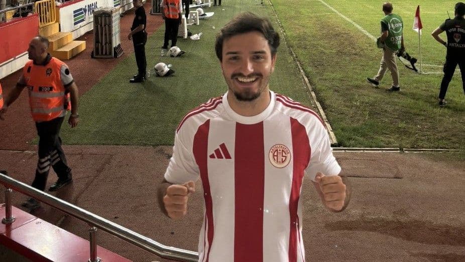 Antalyaspor için Arjantin'den Türkiye'ye geldi!