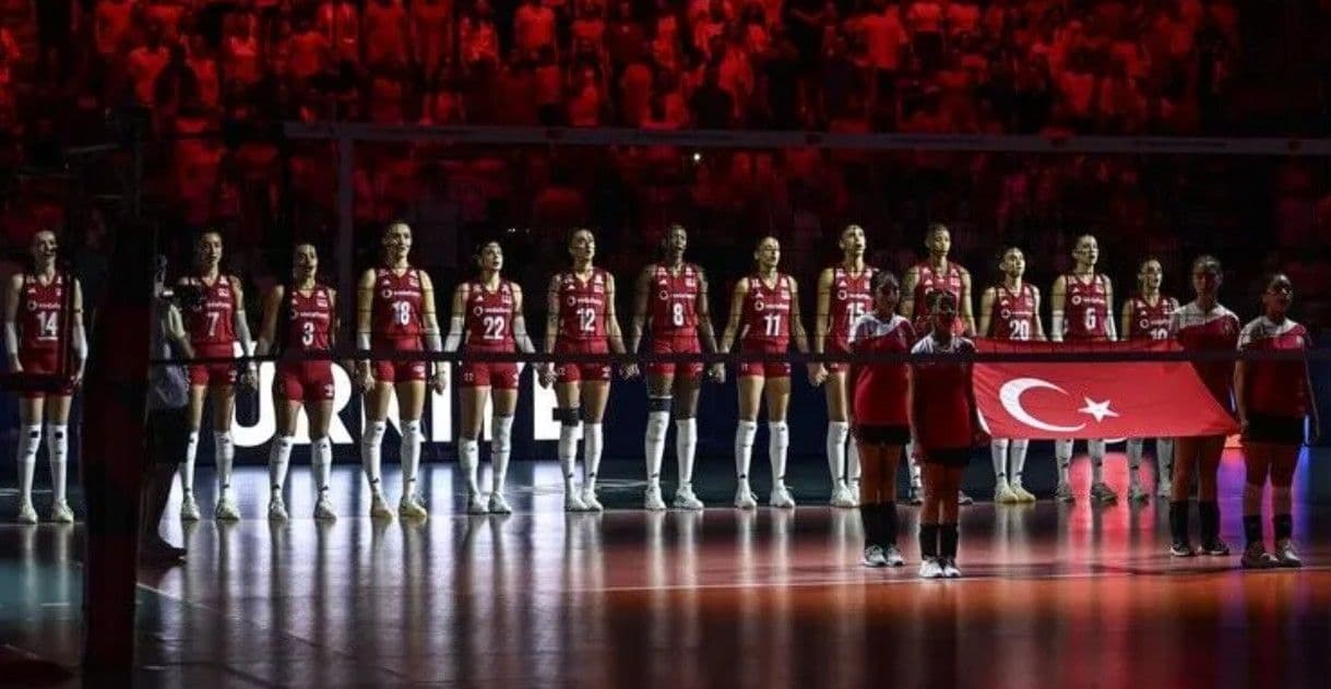 Türkiye - Sırbistan voleybol yarı final maçı ne zaman, saat kaçta, hangi kanalda?