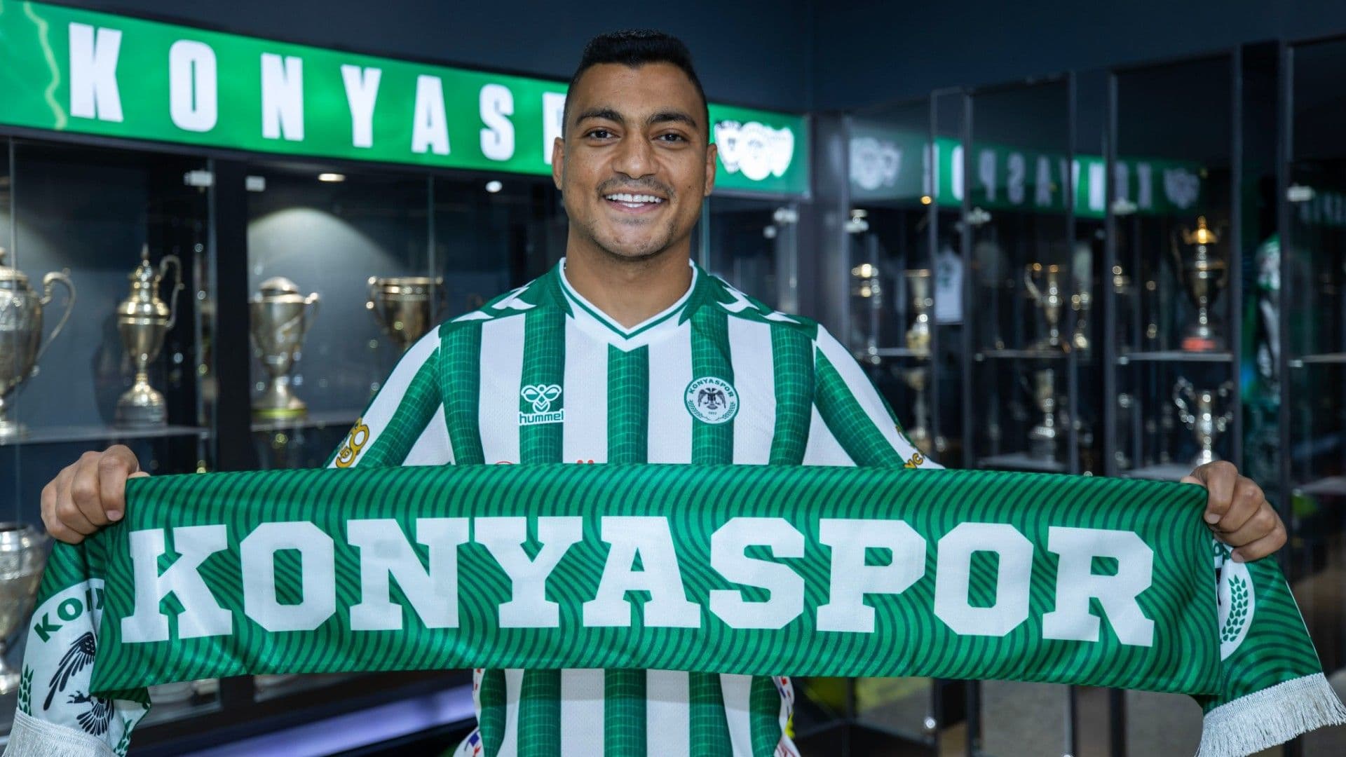 Eski Galatasaraylı golcü Konyaspor'da!