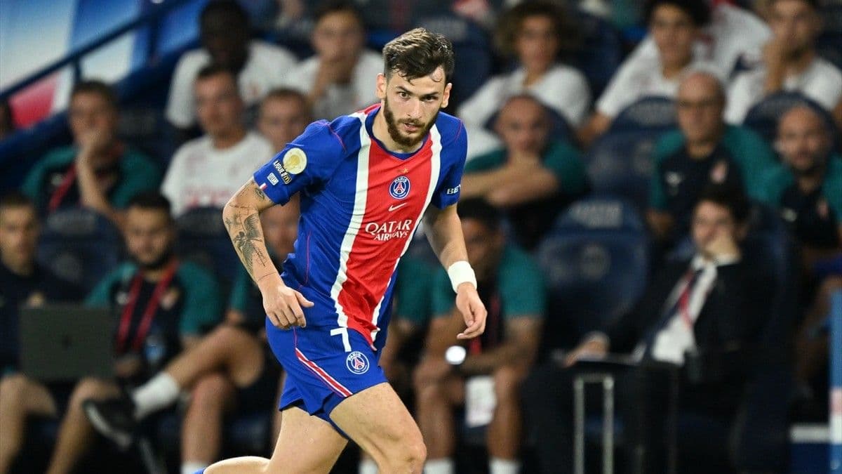 Galatasaray'ın rakibi PSG sezona çok kötü başladı!
