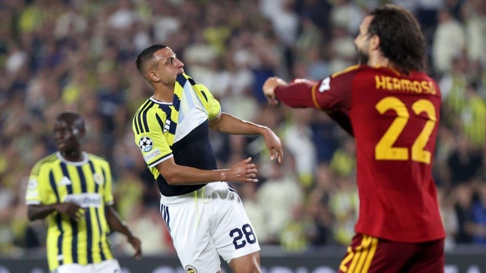 Bartuğ Elmaz soyunma odasında yaşananları anlattı!