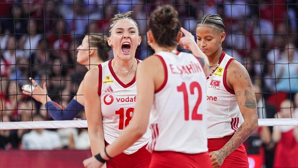 İtalya - Türkiye voleybol final maçı: 2-3 Maç sonucu, maç özeti izle