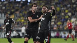 Başkan soyunma odasına indi, derbi primini Orkun Kökçü belirledi!