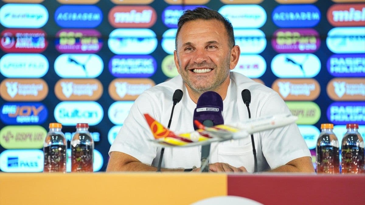 Okan Buruk'tan yeni transfer için açıklama: "Takıma çok geç geldi!"