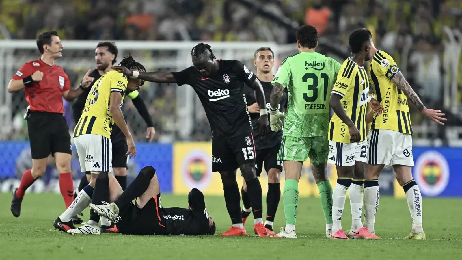Fenerbahçe - Beşiktaş derbisi