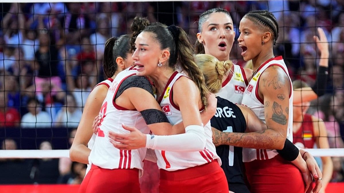Almanya - Türkiye voleybol maçı sonucu ve yazılı maç özeti | Türkiye'nin yarı finaldeki rakibi kim?