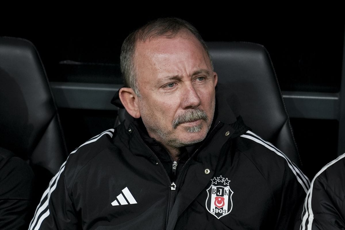 Beşiktaş Teknik Direktörü Sergen Yalçın