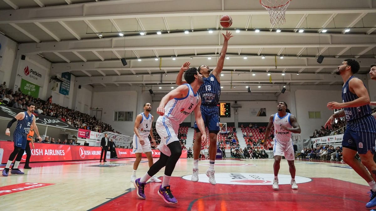 Anadolu Efes, Aliağa Petkimspor deplasmanında kazandı