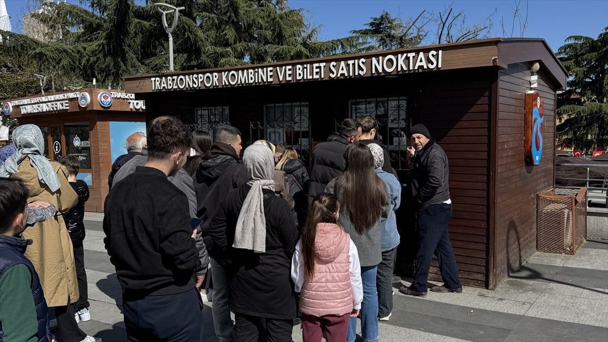 TFF'nin cezasına Trabzonspor'dan yanıt: Kulüp indirim yaptı, taraftar gişelere akın etti