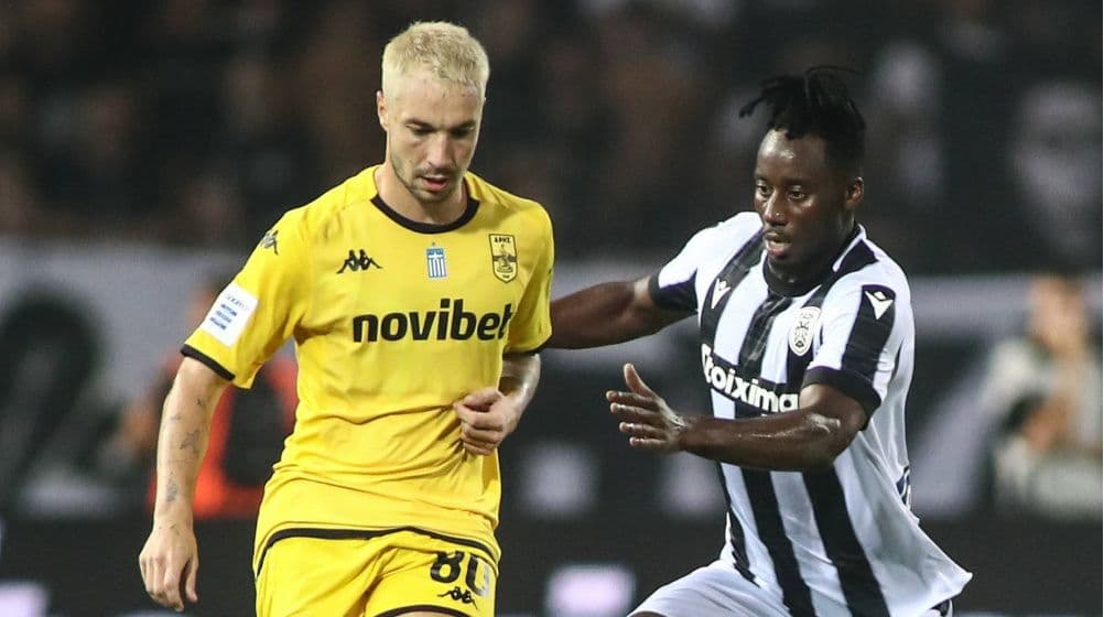 Lorenzo Moron (Sarı formalı)