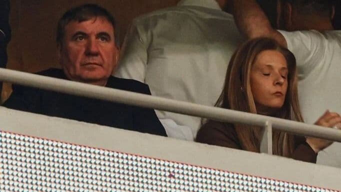 Hagi ve Popescu Türkiye-Romanya maçında!