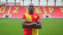 Göztepe'nin Brezilyalı stoperi Heliton'un talipleri artıyor!