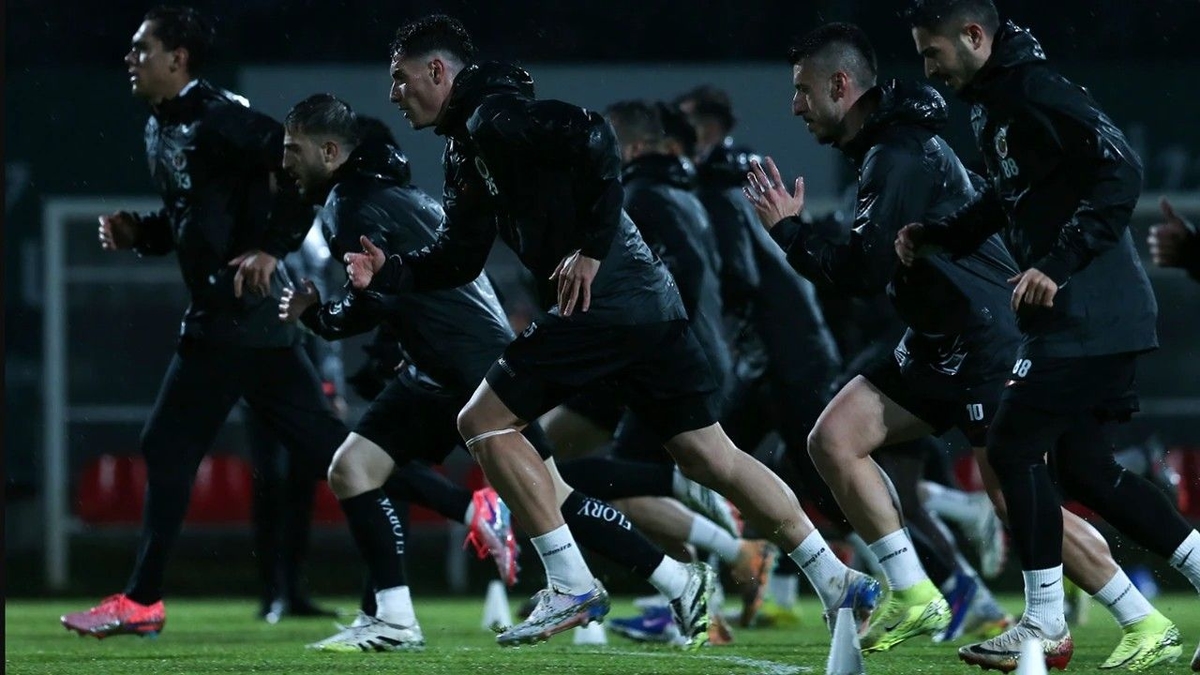 Gençlerbirliği, hazırlıklarına Antalya'da devam ediyor