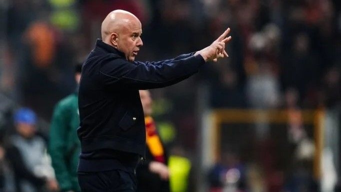 Liverpool’da puan kaybı sonrası tepki! Slot’tan Galatasaray mesajı