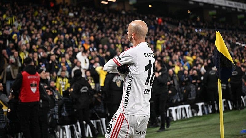 Beşiktaş'ta Vaclav Cerny görüşme odasına: Gerekli dersleri çıkardım!