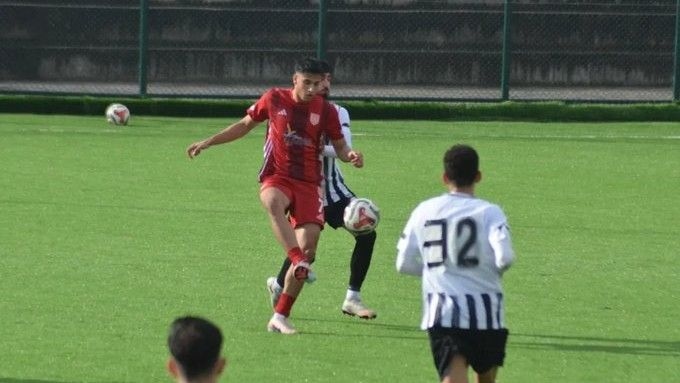 Türkiye'de ilginç maç: 12 gol yedikten sonra sahadan çekildi!