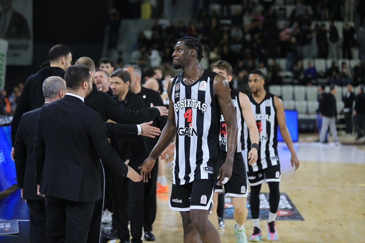 Glint Manisa Basket - Beşiktaş GAİN