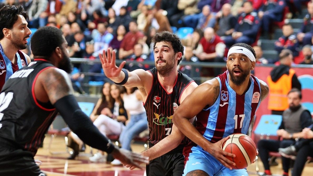 Nefes kesen maçta kazanan Trabzonspor oldu!