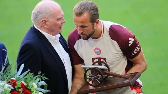 Hoeness'ten Kane yorumu: 250 milyon euro eder