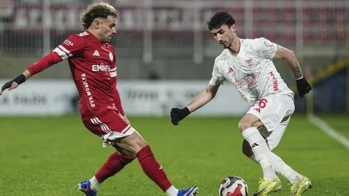 Ümraniyespor ile Pendikspor golsüz berabere